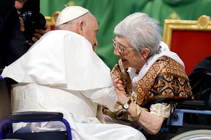Pope to young people: To tackle life's ups and downs, look to the elderly