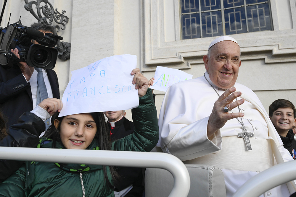 God calls some to bring his love, Gospel to everyone, pope says