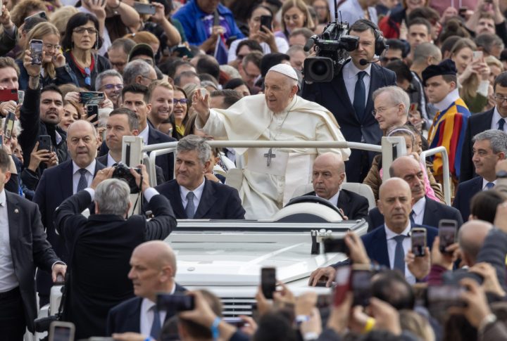 'This is the right moment' to share Gospel joy, pope says