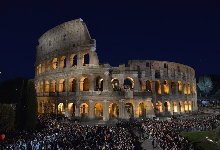 Pope writes meditations for Via Crucis at Colosseum, Vatican says