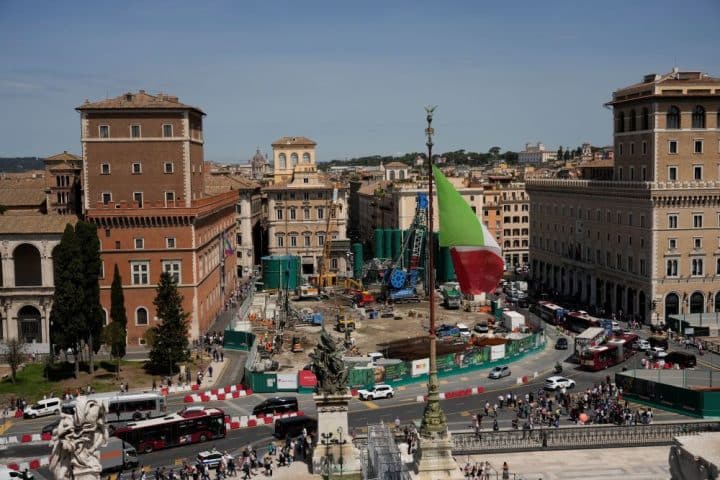 Vatican and Rome begin dash to 2025 Jubilee with papal bull, construction